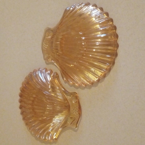 Set of 2 Vintage MARIGOLD CARNIVAL GLASS/Luster Ware Clam Shell-Shaped Dishes - Picture 4 of 5